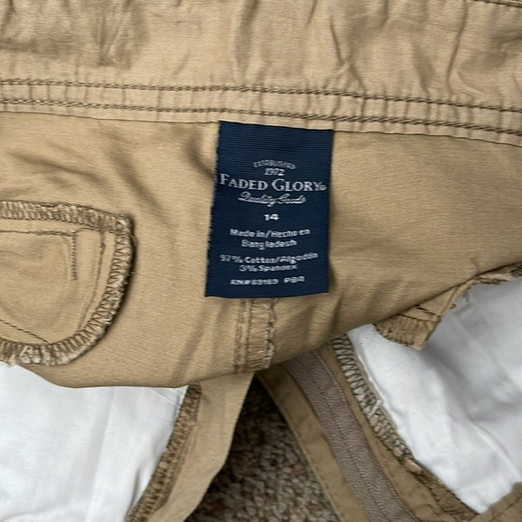 Ladies shorts - Picture 3 of 4